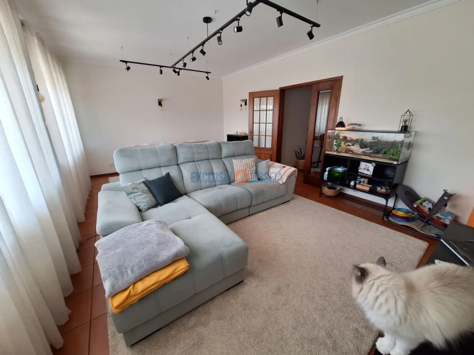 Apartamento T3 para Venda em Aguada de Cima Foto 6