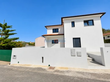 Moradia T4 para Venda em Albergaria-A-Velha e Valmaior