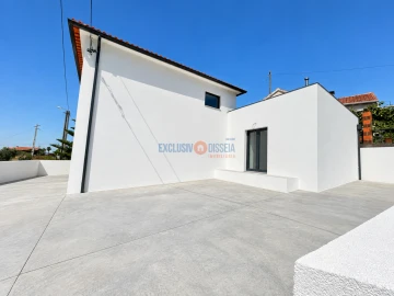 Moradia T4 para Venda em Albergaria-A-Velha e Valmaior