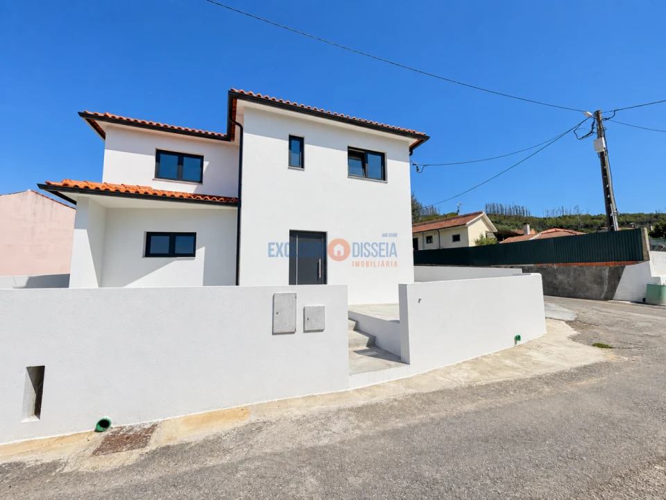 Moradia T4 para Venda em Albergaria-A-Velha e Valmaior Foto 3