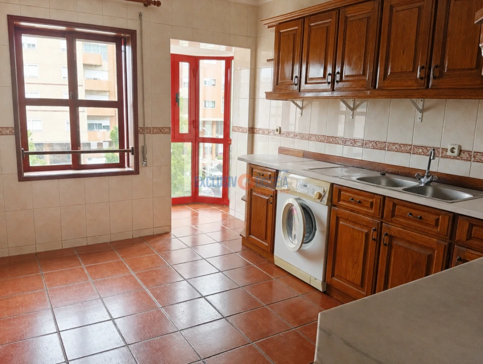 Apartamento T3 para Venda em Albergaria-A-Velha e Valmaior Foto 2