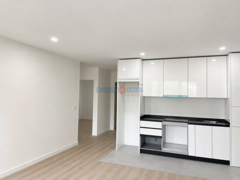Apartamento T3 para Venda em Avelãs de Caminho Foto 2