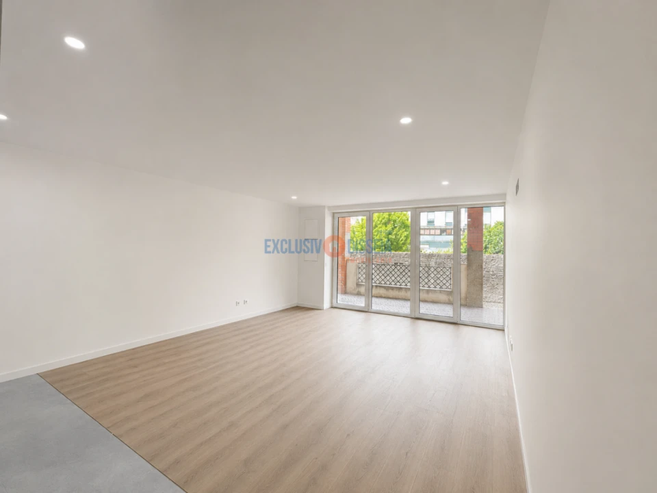 Apartamento T3 para Venda em Avelãs de Caminho Foto 3