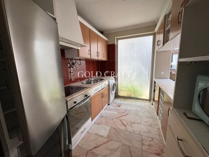 Apartamento T2 para Venda em Santo Quintino Foto 6