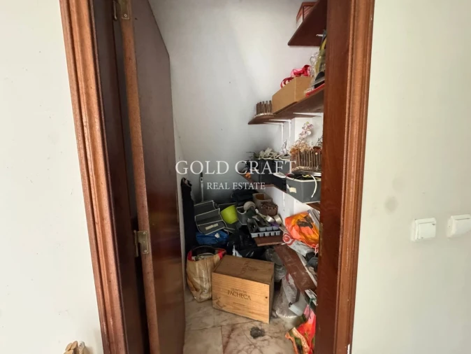 Apartamento T2 para Venda em Santo Quintino Foto 16