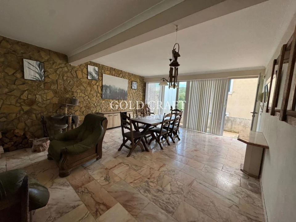 Apartamento T2 para Venda em Santo Quintino Foto 1