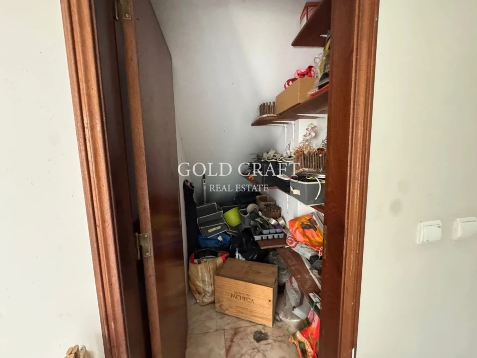 Apartamento T2 para Venda em Santo Quintino Foto 16