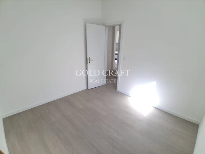 Moradia T2 para Venda em Falagueira-Venda Nova Foto 6