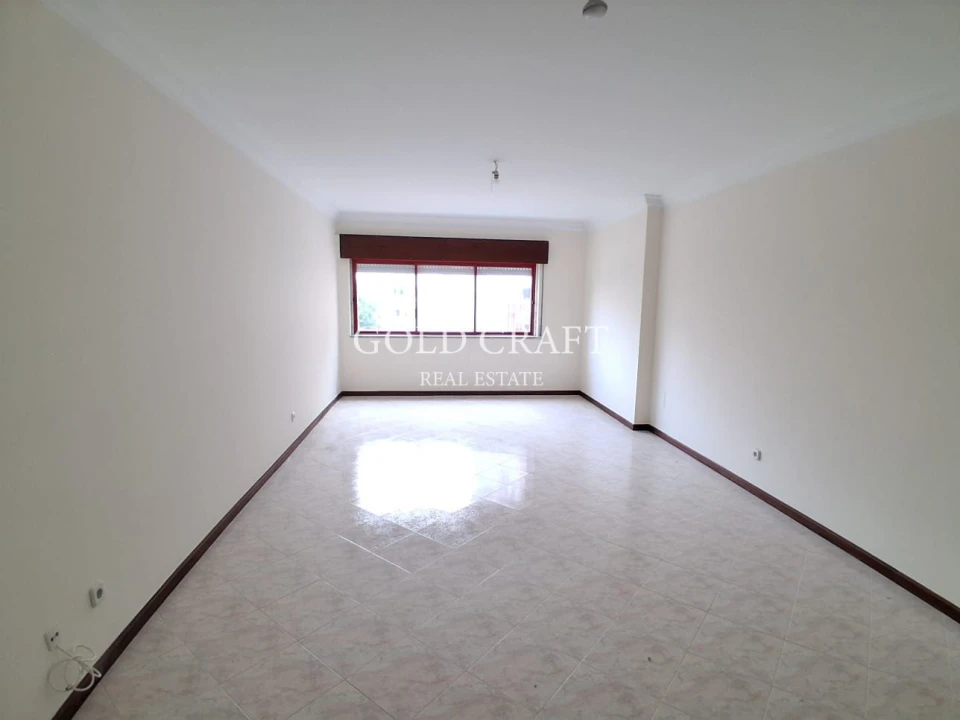 Apartamento T2 para Venda em Algueirão-Mem Martins Foto 6