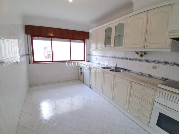 Apartamento T2 para Venda em Algueirão-Mem Martins