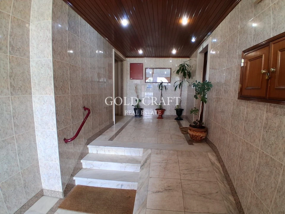Apartamento T2 para Venda em Algueirão-Mem Martins Foto 29