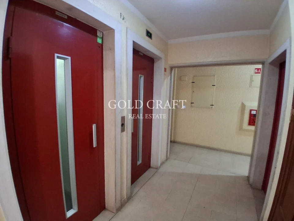 Apartamento T2 para Venda em Algueirão-Mem Martins Foto 27