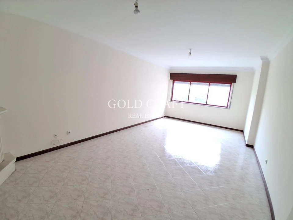 Apartamento T2 para Venda em Algueirão-Mem Martins Foto 7
