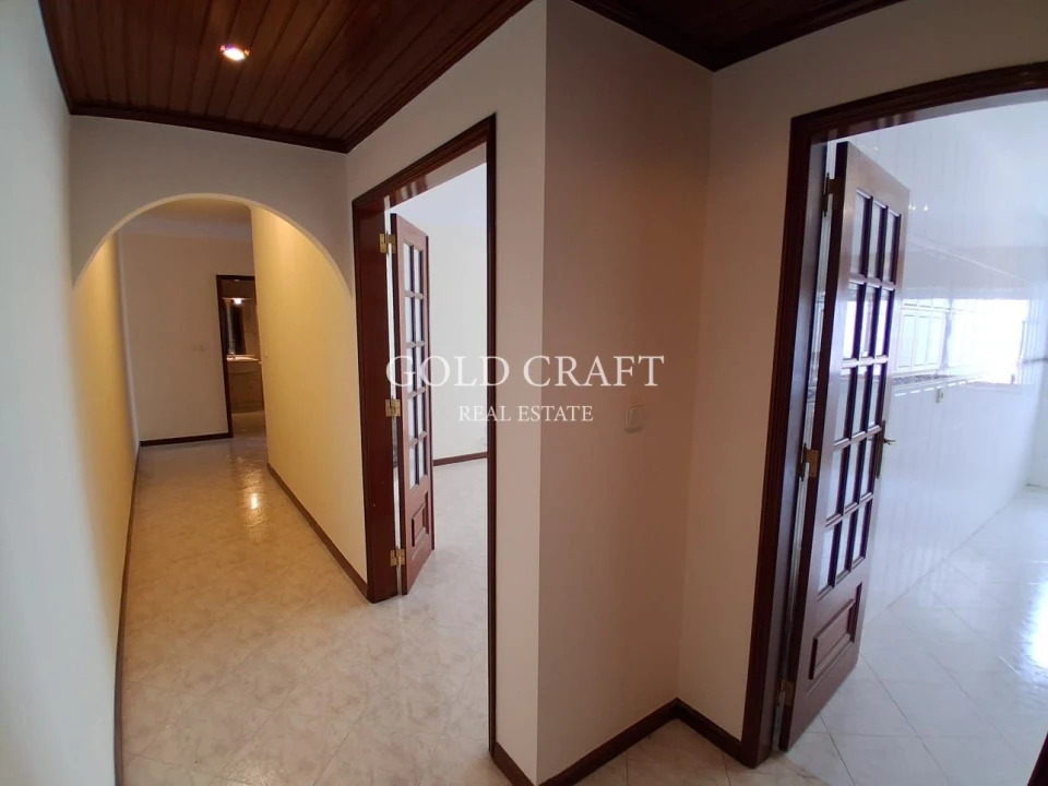 Apartamento T2 para Venda em Algueirão-Mem Martins Foto 1