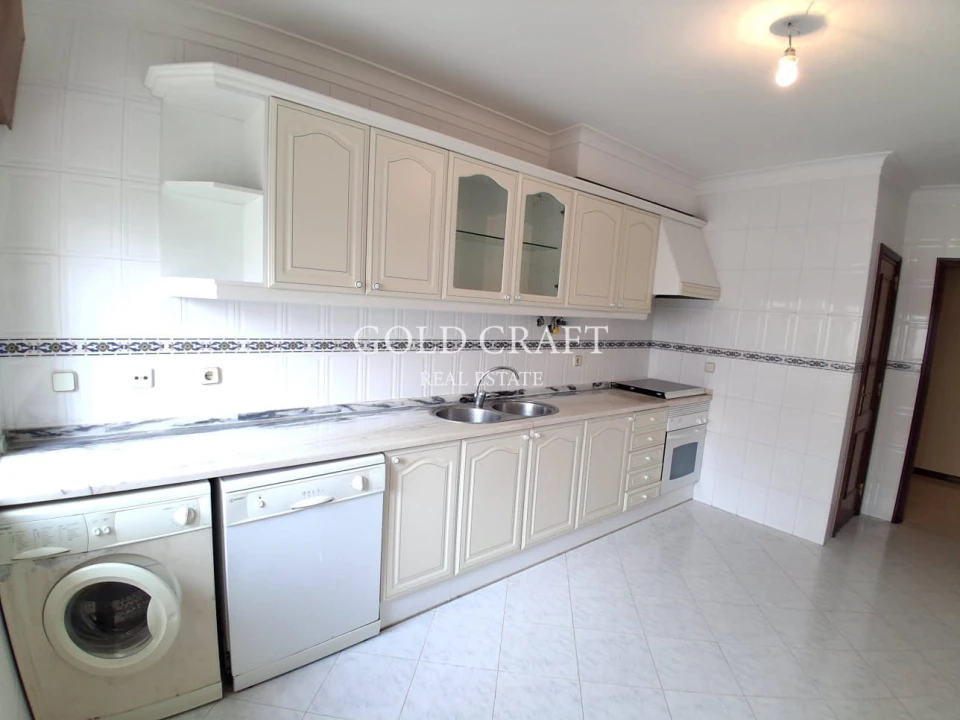 Apartamento T2 para Venda em Algueirão-Mem Martins Foto 9