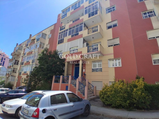 Apartamento T2 para Venda em Algueirão-Mem Martins Foto 27