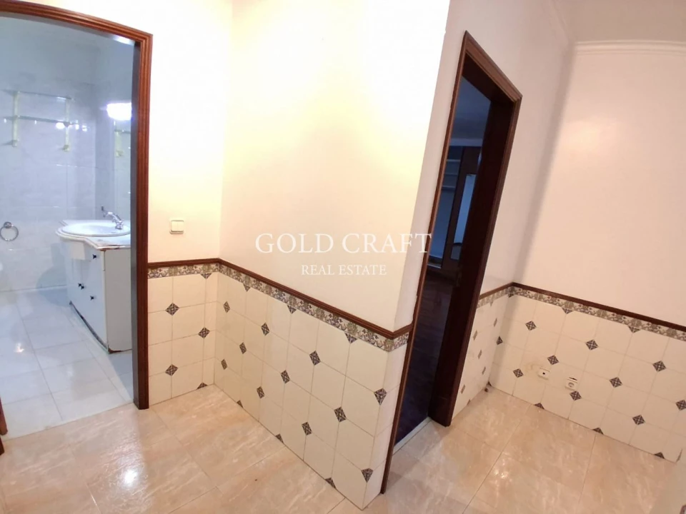 Apartamento T2 para Venda em Algueirão-Mem Martins Foto 18