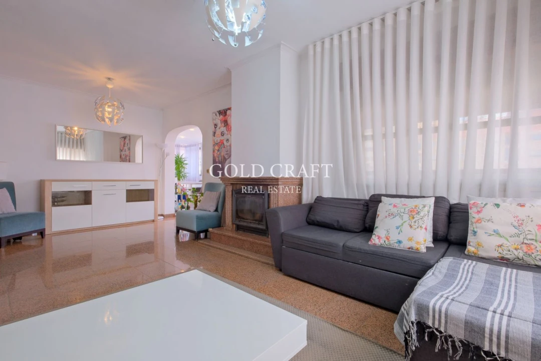 Apartamento T2 para Venda em Algueirão-Mem Martins Foto 1