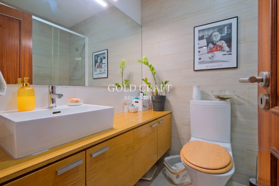 Apartamento T2 para Venda em Alcabideche Foto 15