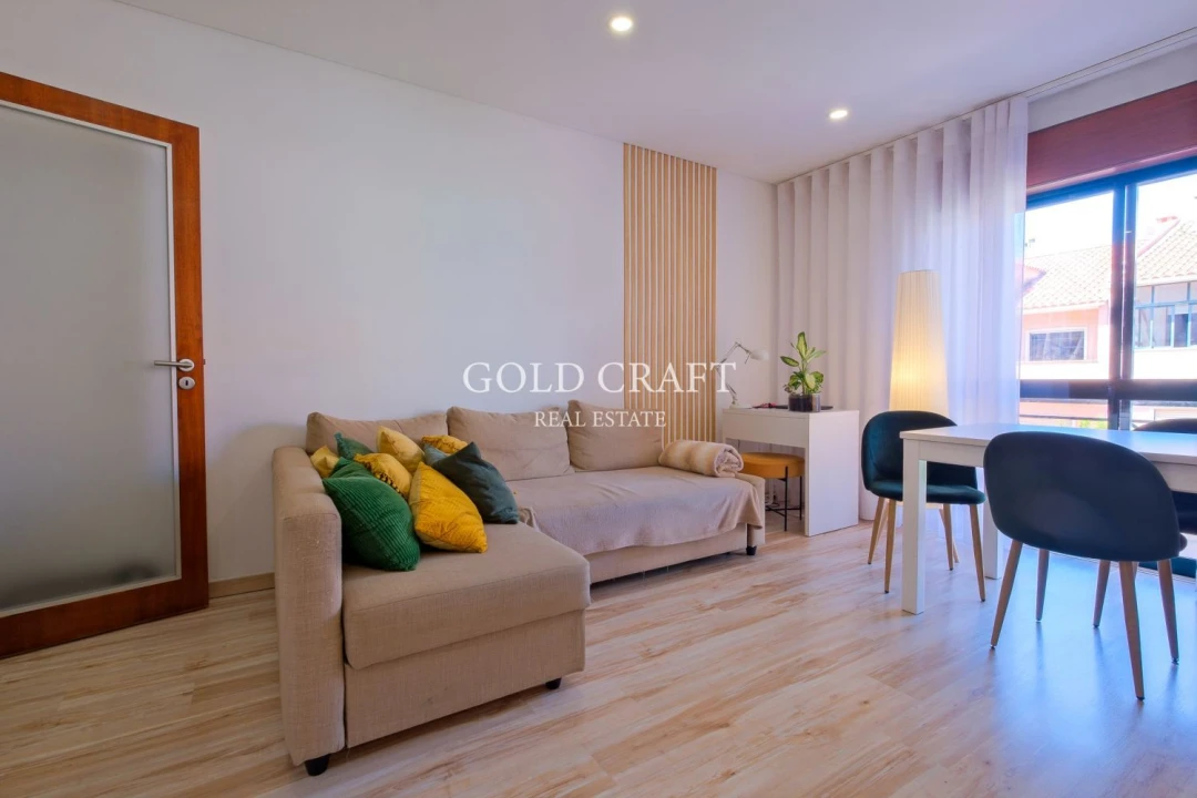 Apartamento T2 para Venda em Alcabideche Foto 3