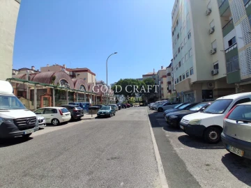 Apartamento T1 para Venda em Águas Livres