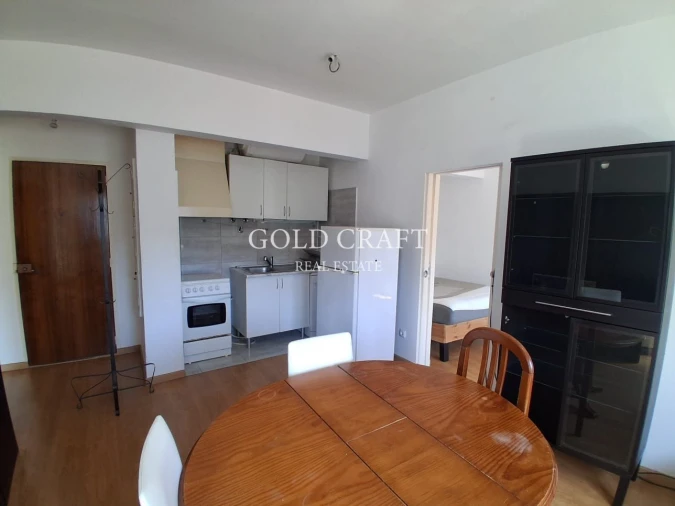 Apartamento T1 para Venda em Águas Livres Foto 2