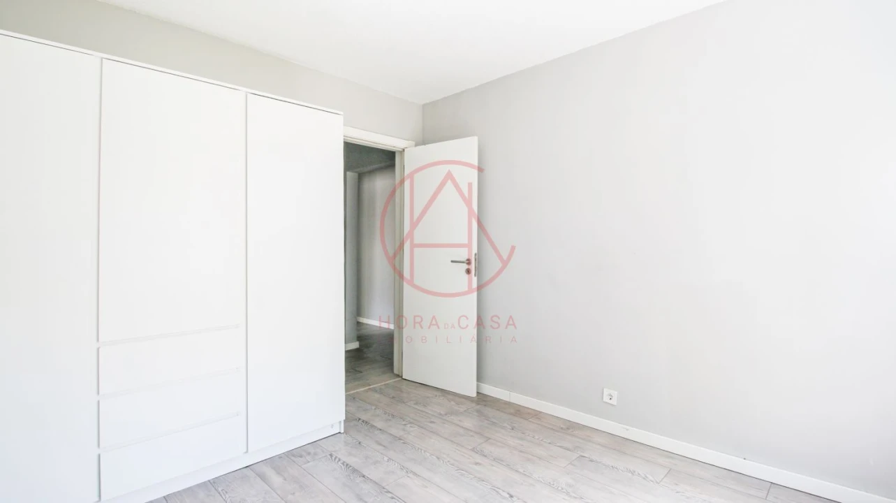 Apartamento T3 para Venda em Santo Antonio da Charneca Foto 20