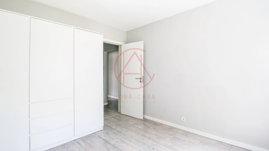 Apartamento T3 para Venda em Santo Antonio da Charneca Foto 20