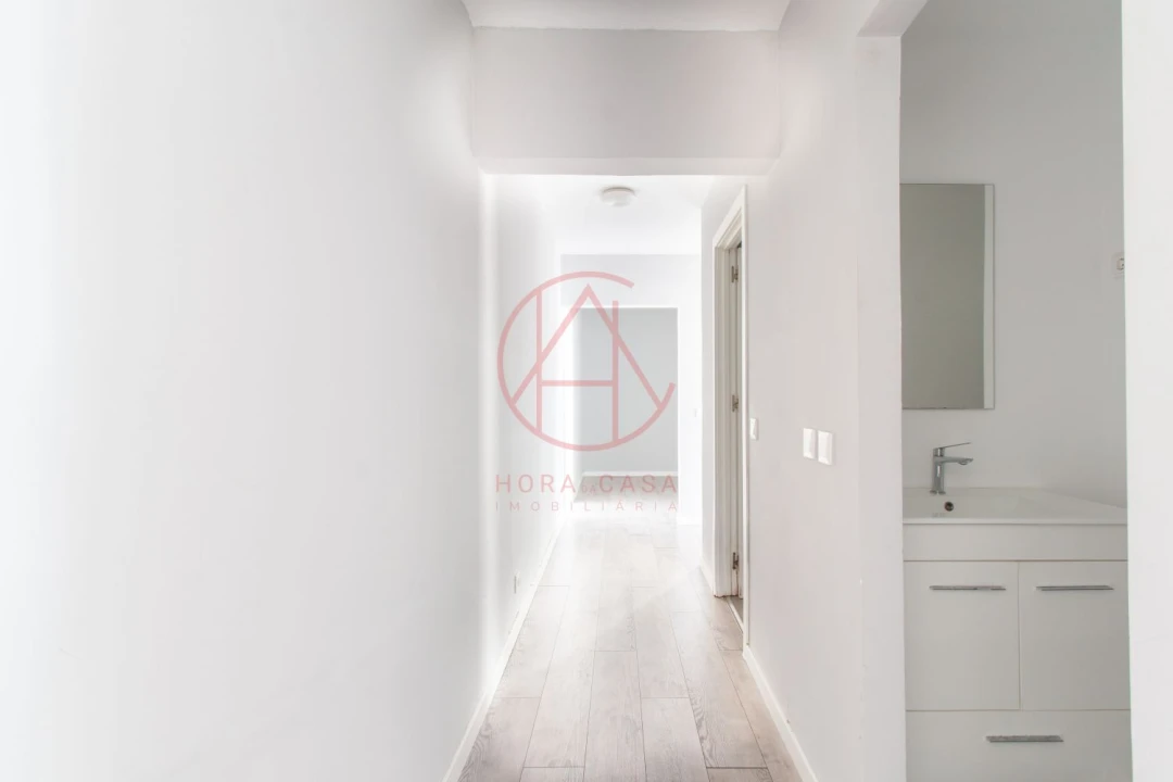 Apartamento T3 para Venda em Santo Antonio da Charneca Foto 21