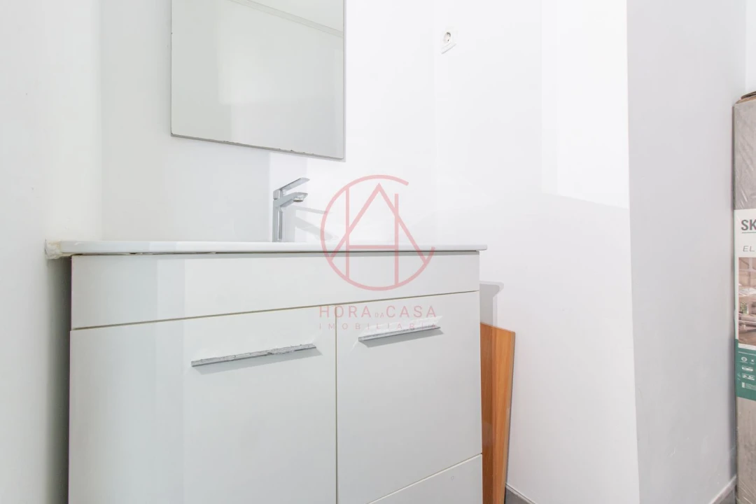 Apartamento T3 para Venda em Santo Antonio da Charneca Foto 23