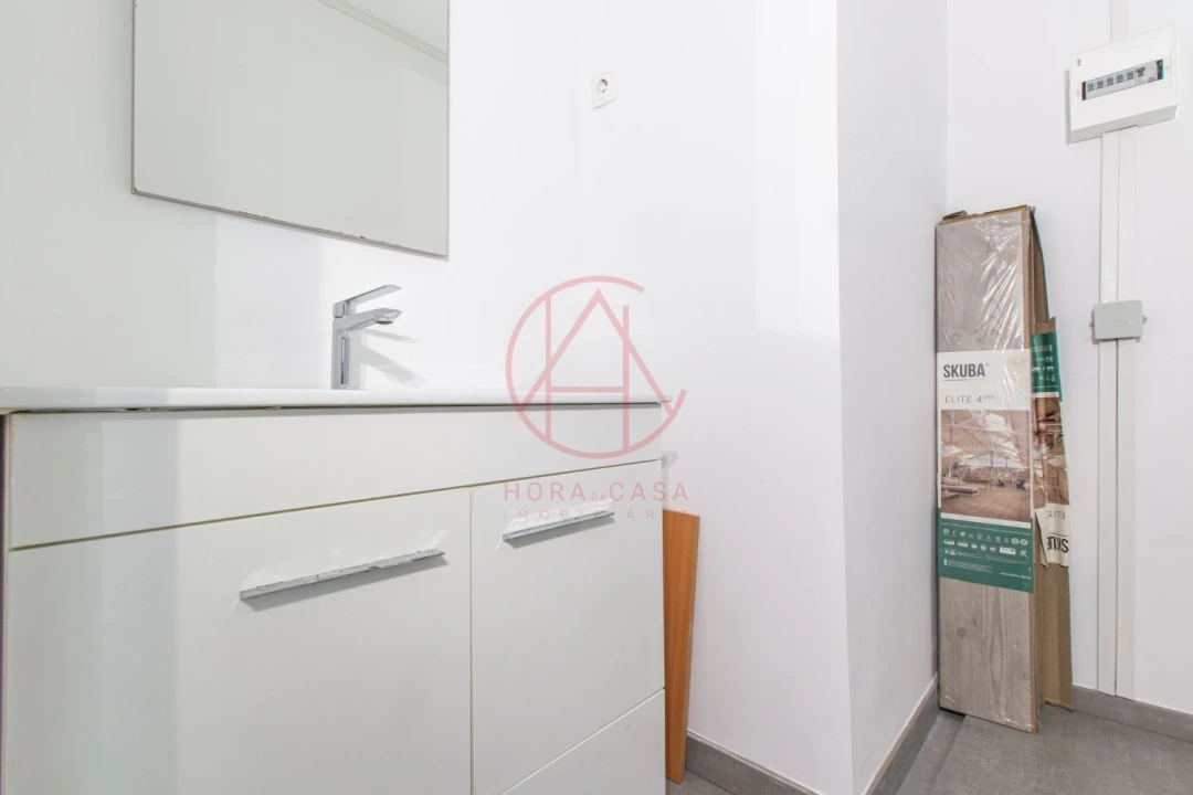 Apartamento T3 para Venda em Santo Antonio da Charneca Foto 22