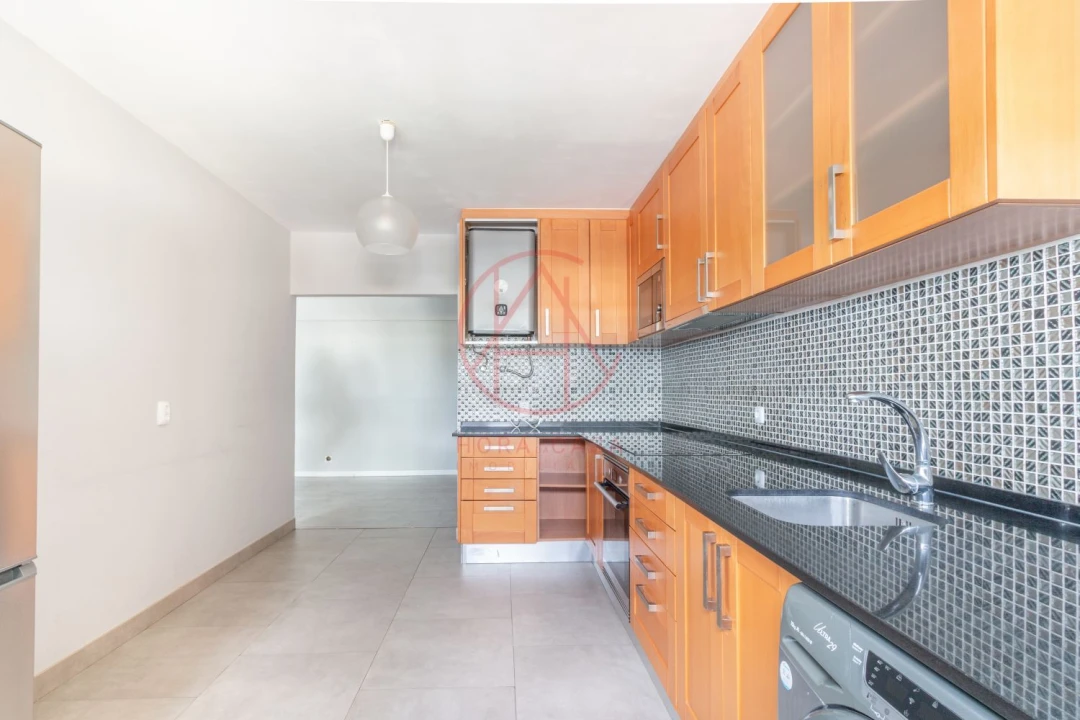 Apartamento T3 para Venda em Santo Antonio da Charneca Foto 5