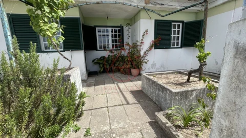 Moradia T1 para Venda em Azeitão (São Lourenço e São Simão)