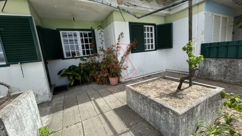 Moradia T1 para Venda em Azeitão (São Lourenço e São Simão)