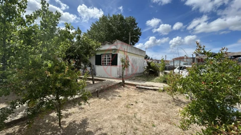 Moradia T1 para Venda em Azeitão (São Lourenço e São Simão)