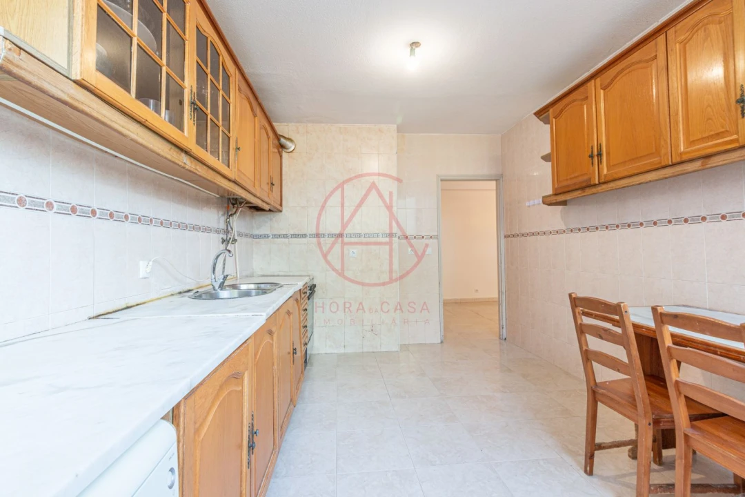 Apartamento T3 para Venda em Santo Antonio da Charneca Foto 17