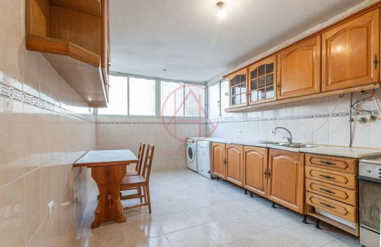 Apartamento T3 para Venda em Santo Antonio da Charneca Foto 3