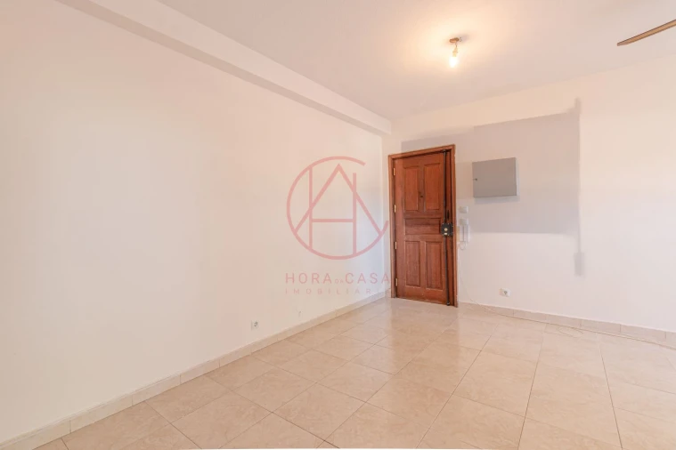 Apartamento T3 para Venda em Santo Antonio da Charneca Foto 5