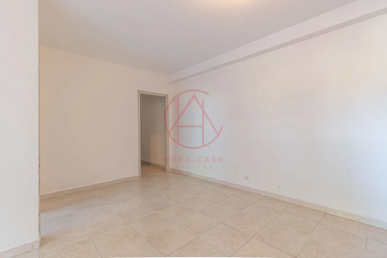 Apartamento T3 para Venda em Santo Antonio da Charneca Foto 11