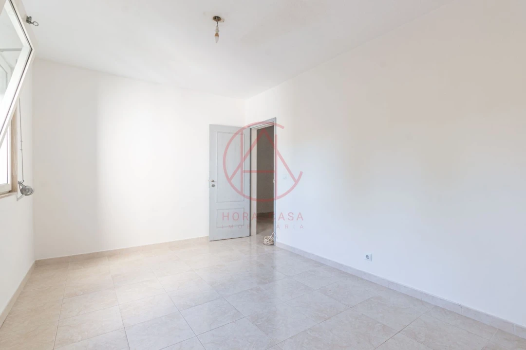Apartamento T3 para Venda em Santo Antonio da Charneca Foto 26