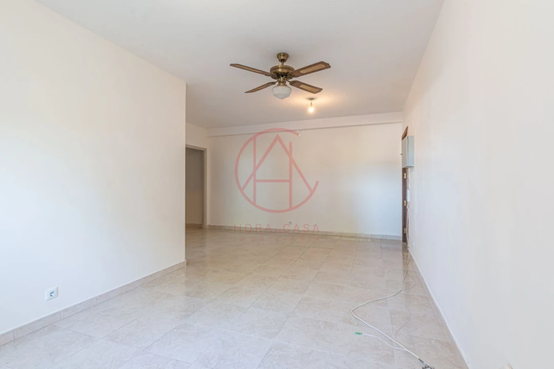 Apartamento T3 para Venda em Santo Antonio da Charneca Foto 8