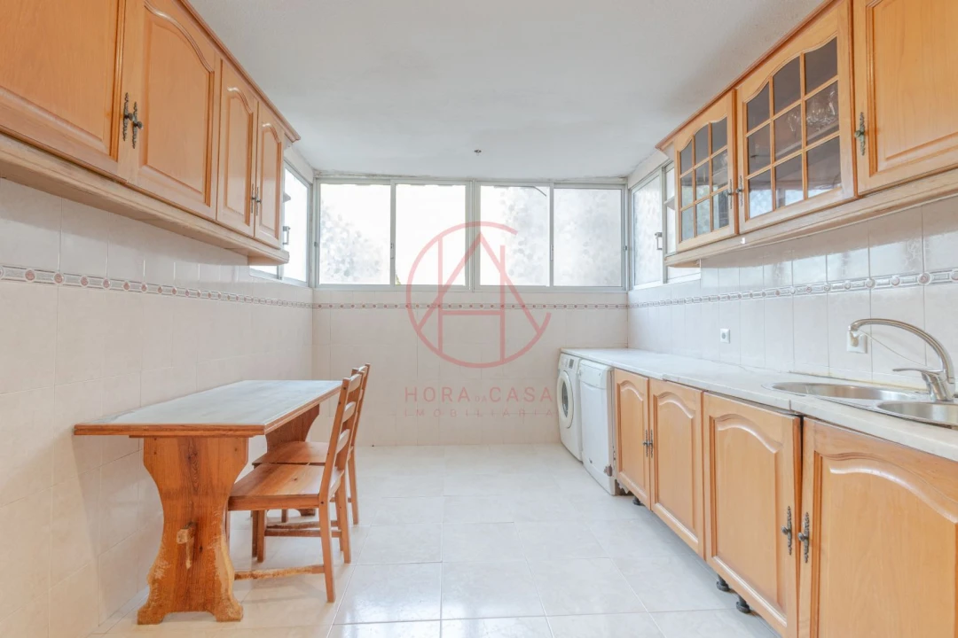 Apartamento T3 para Venda em Santo Antonio da Charneca Foto 1