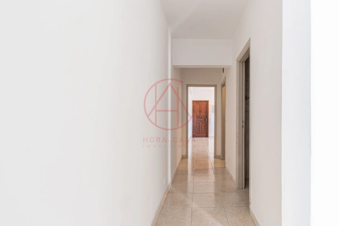 Apartamento T3 para Venda em Santo Antonio da Charneca Foto 28