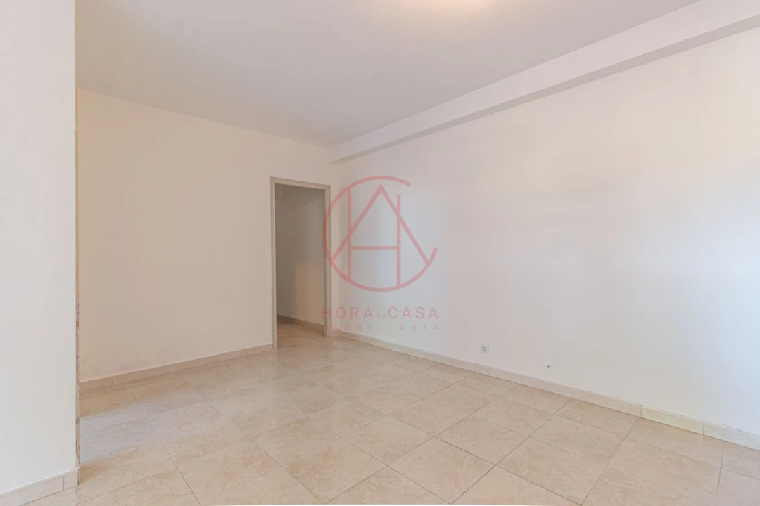 Apartamento T3 para Venda em Santo Antonio da Charneca Foto 11