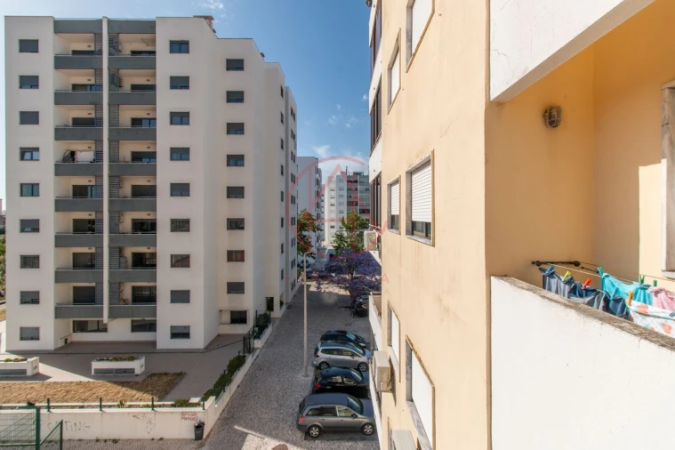 Apartamento T2 para Venda em Barreiro e Lavradio Foto 31