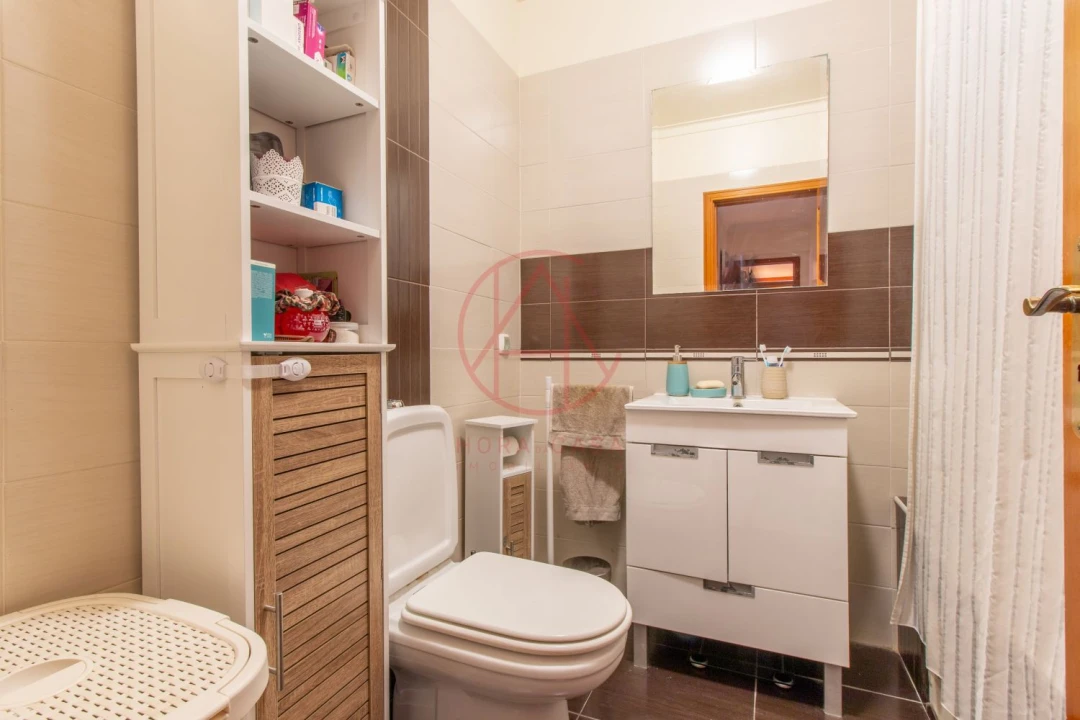 Apartamento T2 para Venda em Barreiro e Lavradio Foto 17