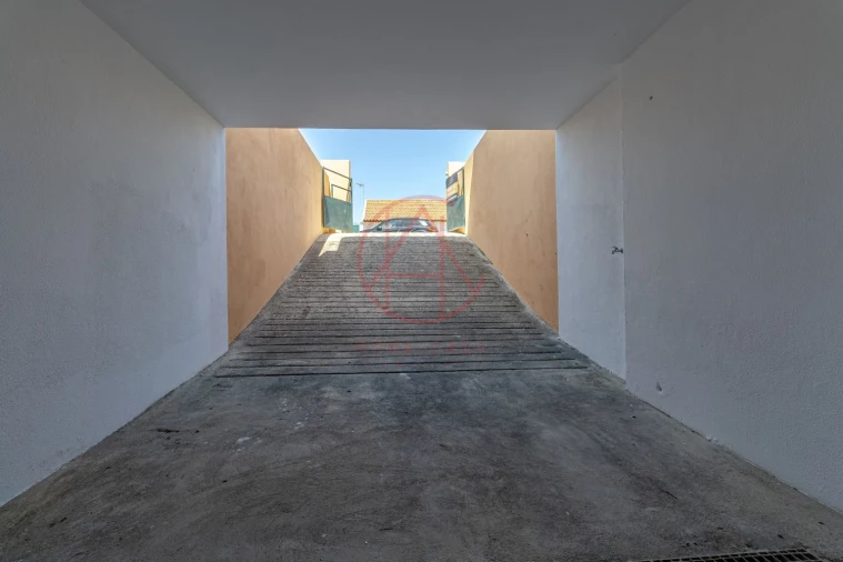 Moradia T4 para Venda em Gambia-Pontes-Alto da Guerra Foto 35