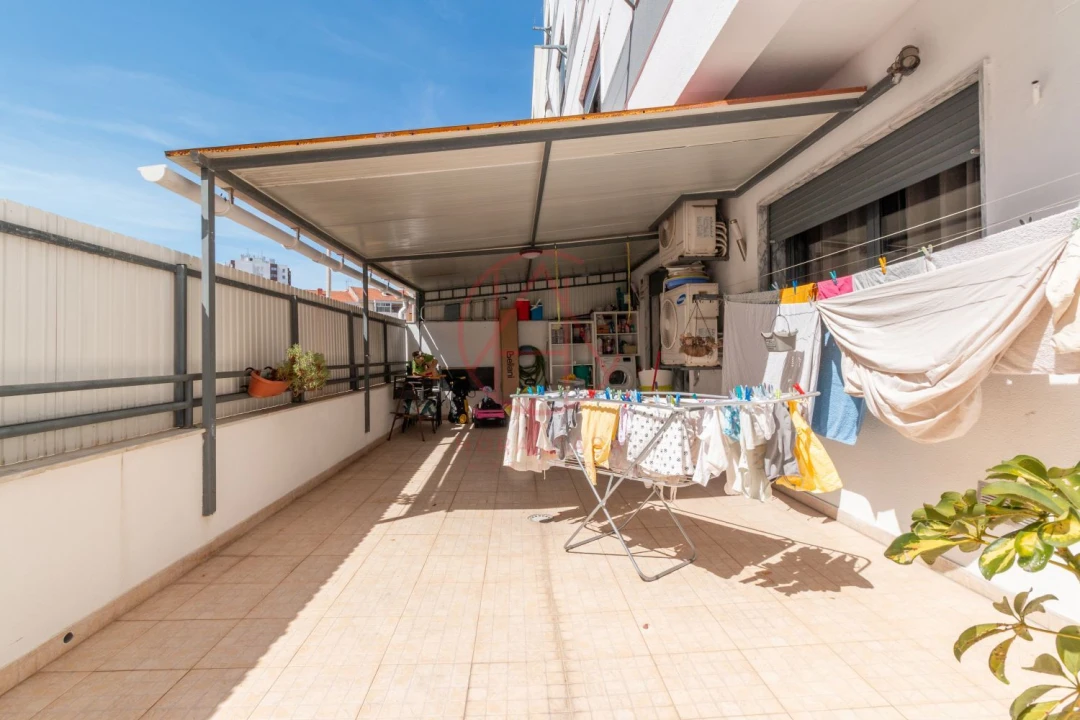 Apartamento T2 para Venda em Alto do Seixalinho, Santo André e Verderena Foto 43