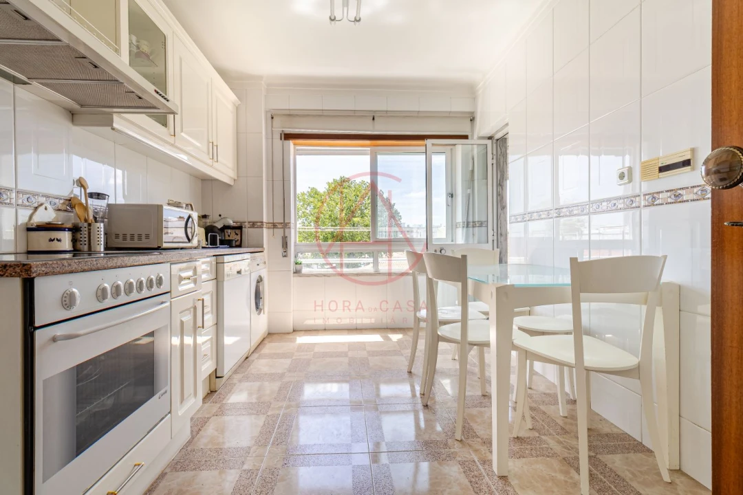 Apartamento T3 para Venda em União das Freguesias de Setúbal Foto 4