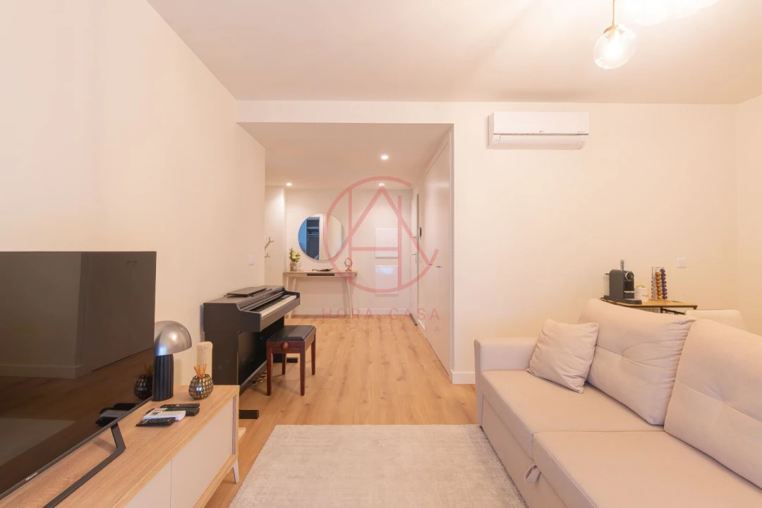 Apartamento T1 para Venda em Seixal, Arrentela e Aldeia de Paio Pires Foto 13